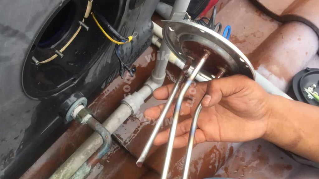 Pelajari daftar komponen Wika Solar Water Heater beserta fungsinya untuk memahami cara kerja sistem pemanas air tenaga surya dengan baik wikawh.com Pelajari daftar komponen Wika Solar Water Heater beserta fungsinya untuk memahami cara kerja sistem pemanas air tenaga surya dengan baik wikawh.com